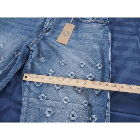 Blue Turtle Shockwave Distressed Mom Jeans Mid Rise Straight 4X - Picture 12 of 12
